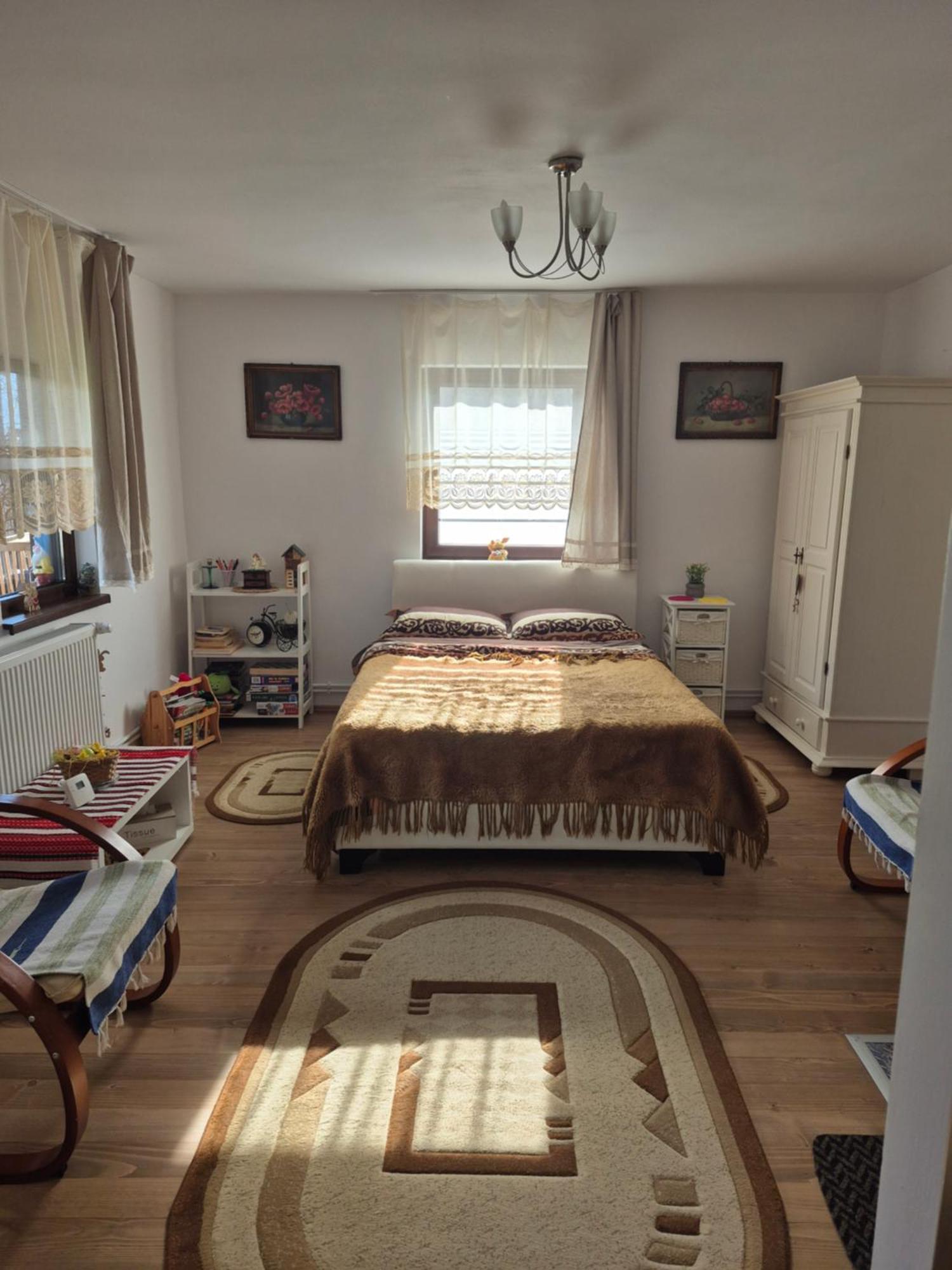 فيلا Casa Bunicilor Ciprian Porumbescu المظهر الخارجي الصورة